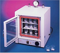 Típica estutfa termostato para estudios de estabilidad de las formulaciones. Fotografía tomada de www.terrauniversal.com 